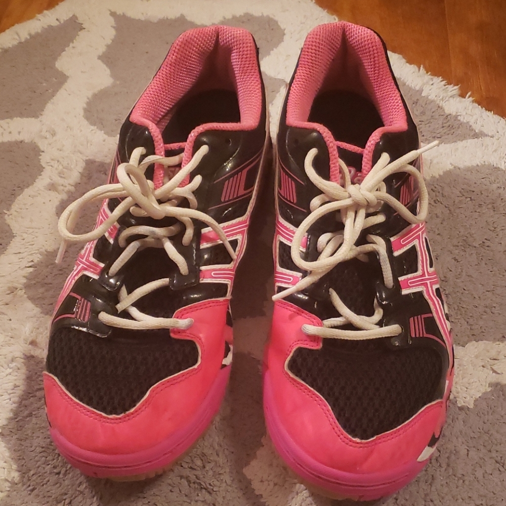 Asics volleyball shoes
